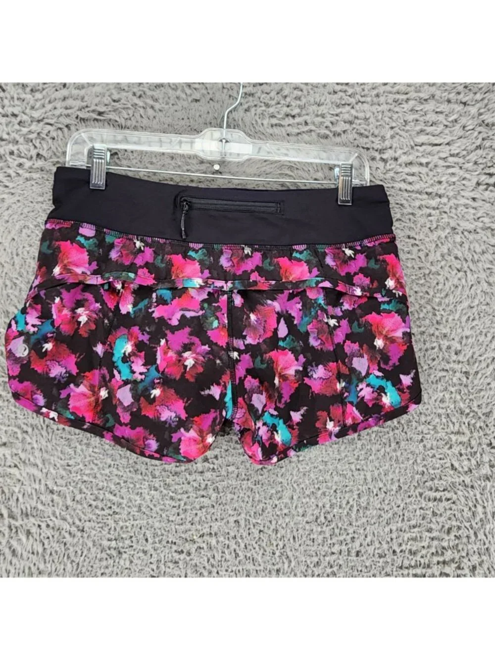 Lululemon Shorts Womens 6 Speed Midnight Bloom Black Deep Fuchsia Stretch